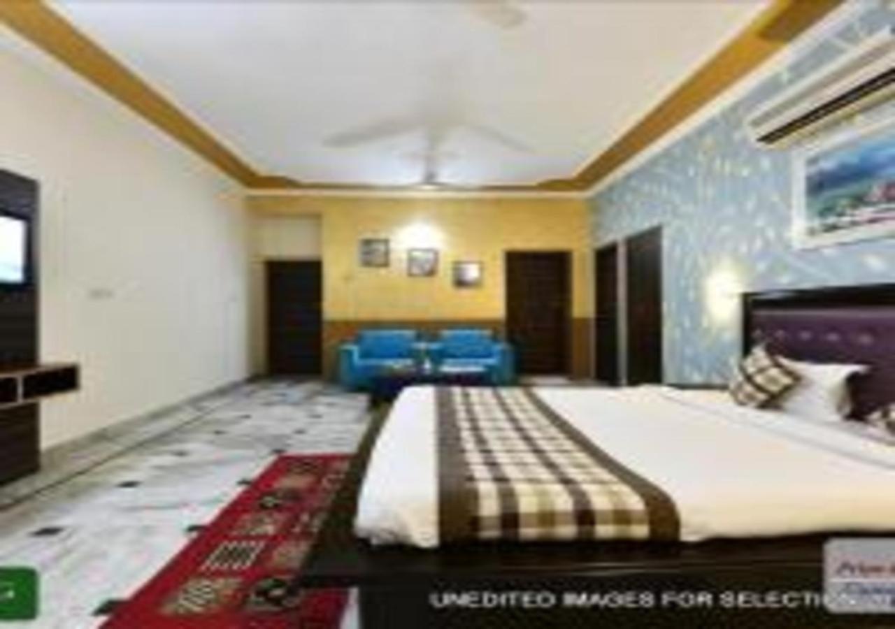 Hotel Chanakya Агра Экстерьер фото