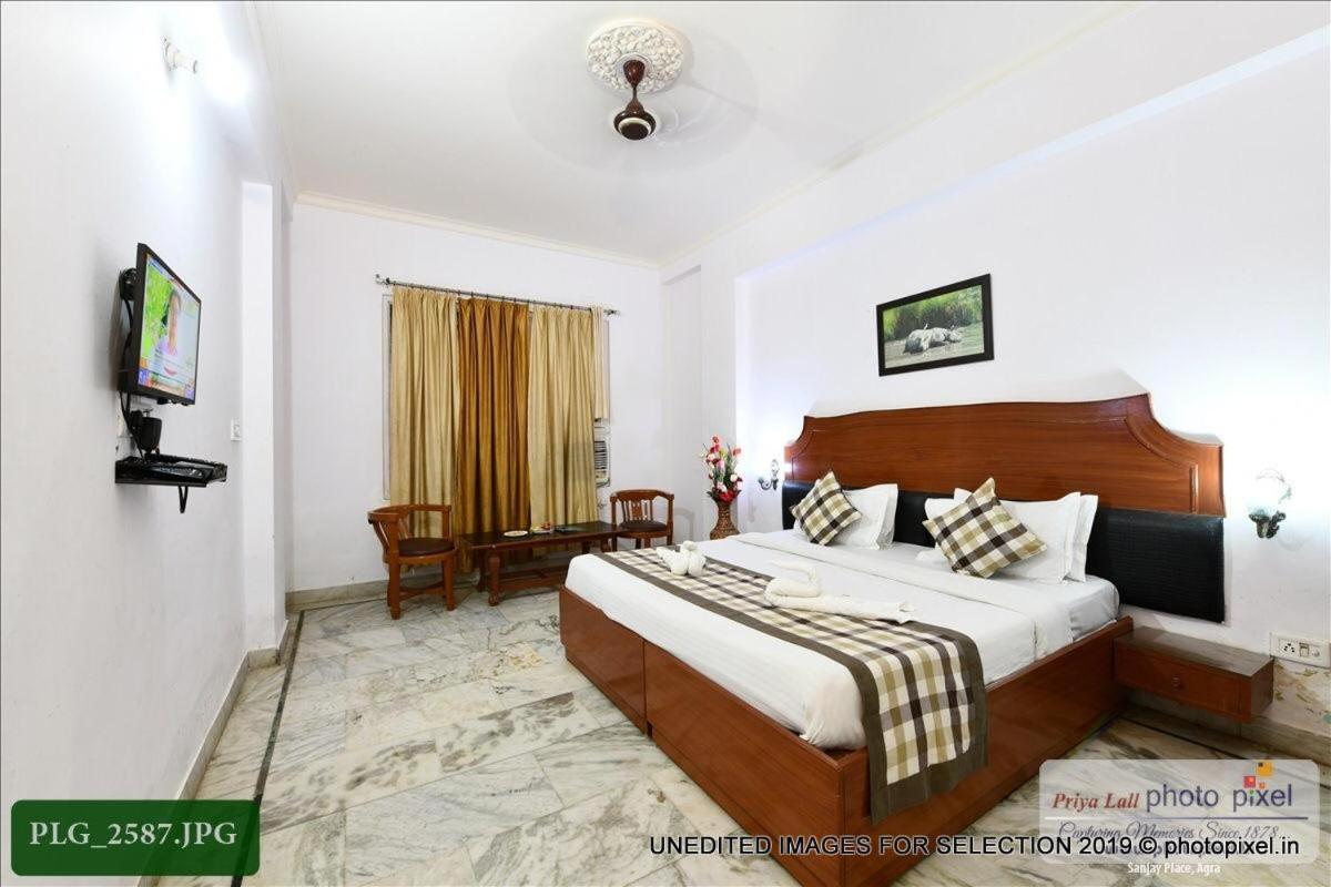 Hotel Chanakya Агра Экстерьер фото