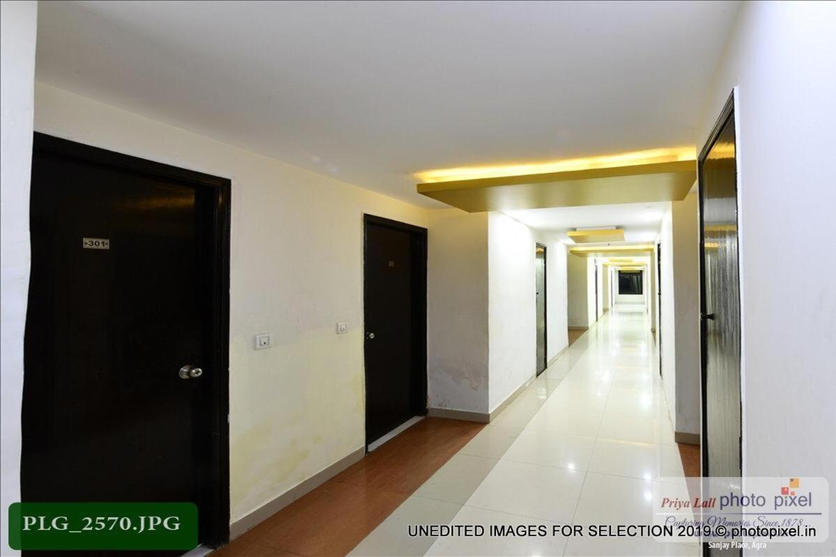 Hotel Chanakya Агра Экстерьер фото